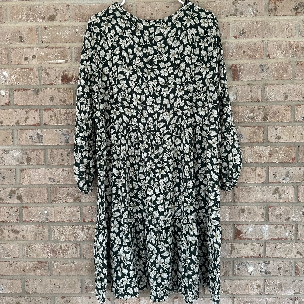 Old Navy Floral Dress - Picture 5 of 8